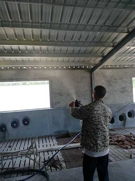 聚氨酯噴涂養(yǎng)殖場(圖1) 聚氨酯噴涂養(yǎng)殖場案例