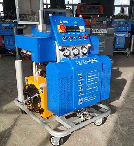 聚脲噴涂機(jī)器(圖1) H5600聚脲噴涂機(jī)