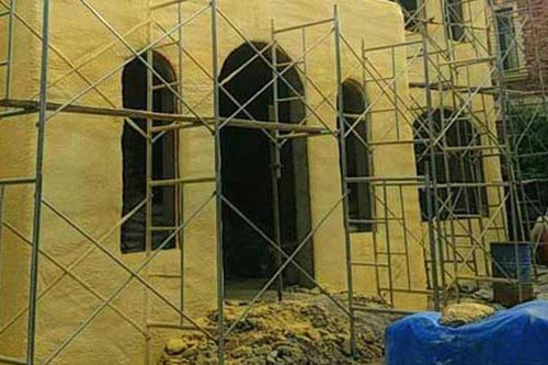 外墻保溫材料一般都有哪幾種 保溫施工隊(duì)用噴涂機(jī)(圖4) 外墻保溫施工