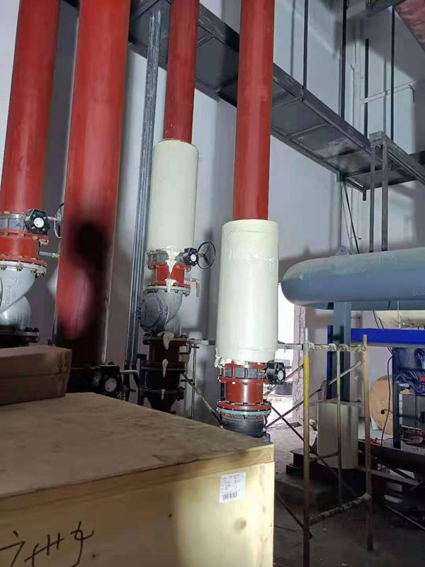 聚氨酯現(xiàn)場發(fā)泡(圖3) 聚氨酯現(xiàn)場發(fā)泡(圖3)