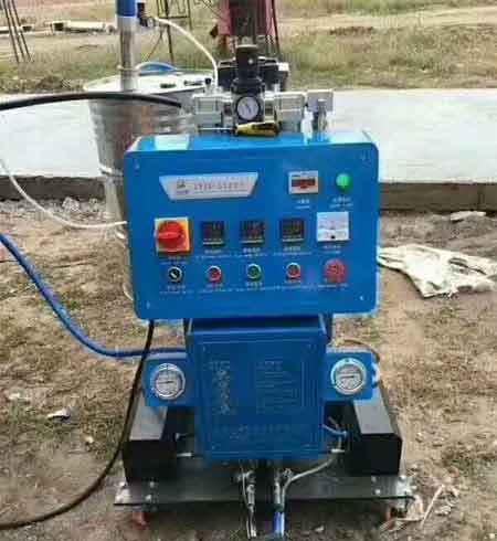 聚氨酯噴涂發(fā)泡機多少錢能買一臺(圖2) Q2600聚氨酯噴涂發(fā)泡機